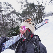 Load image into Gallery viewer, Custom 2 Tone Peak Throne