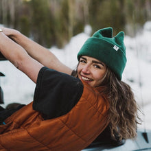 Load image into Gallery viewer, Custom Solid Peak Throne